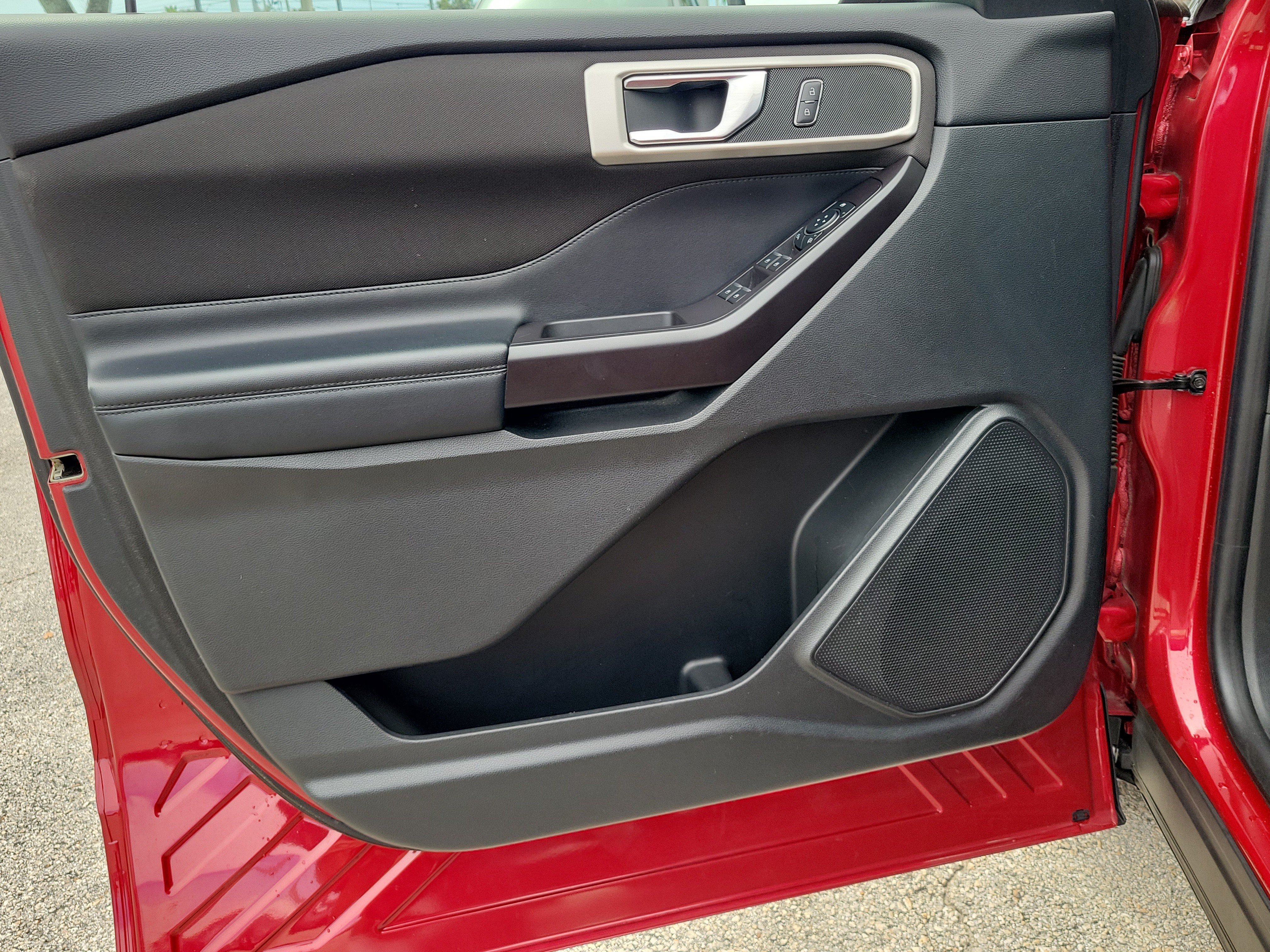 Used 2020 Ford Explorer XLT RWD image 20