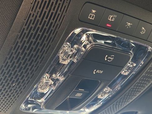 Used 2021 Mercedes-Benz CLA 250 image 23