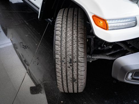 Used 2024 Jeep Wrangler Unlimited image 51