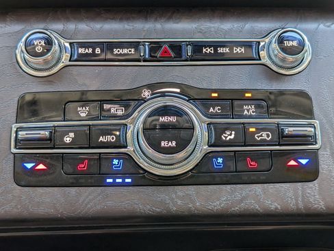Used 2021 Lincoln Aviator Reserve w/ Equipment Group 202A AWD/4WD image 21