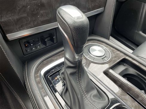 Used 2022 Nissan Armada Platinum w/ Captain's Chairs Package image 28