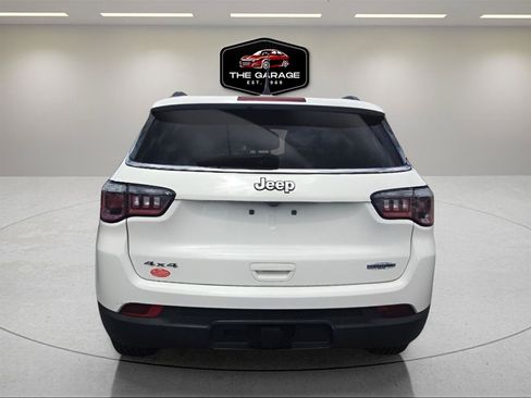 Used 2018 Jeep Compass Latitude w/ Popular Equipment Group AWD/4WD image 5