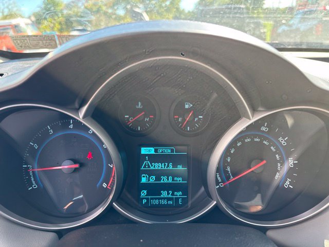 Used 2014 Chevrolet Cruze LS FWD image 15