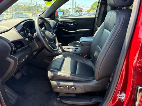 Certified 2023 Chevrolet Traverse RS w/ LPO, Floor Liner Package AWD/4WD image 8