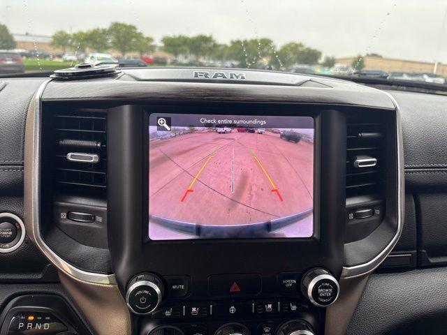 Used 2019 RAM 1500 Laramie AWD/4WD image 10