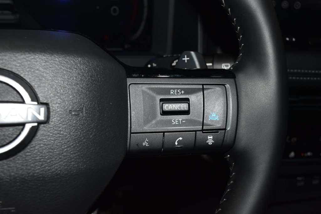 Certified 2026 Nissan Rogue SL AWD/4WD image 8