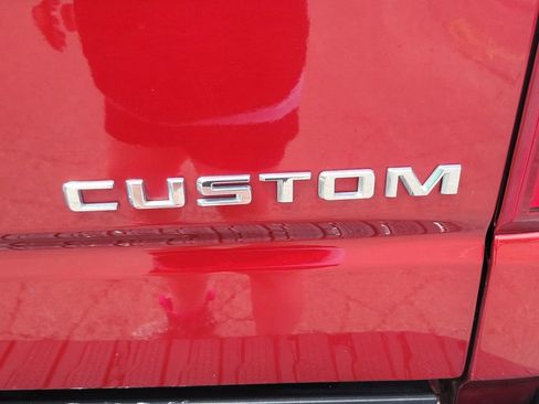 Used 2021 Chevrolet Silverado 1500 Custom w/ Safety Confidence Package AWD/4WD image 8