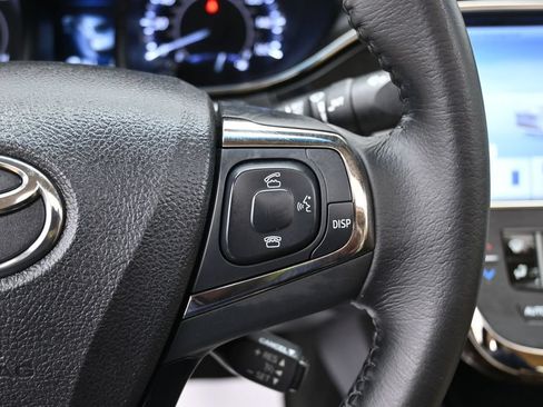 Used 2015 Toyota Avalon XLE Touring FWD image 17