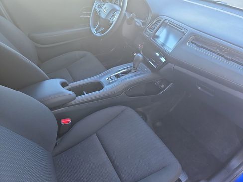 Used 2018 Honda HR-V EX image 31