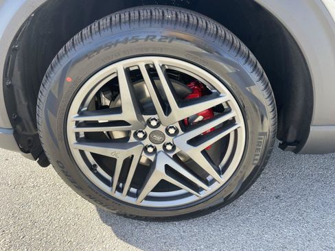 New 2026 Ford Explorer ST-Line w/ ST-Line Street Pack RWD image 40