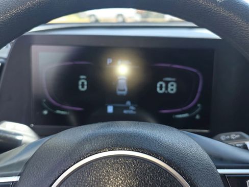 Used 2024 Kia Sportage LX image 21