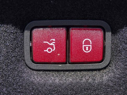 Used 2023 Mercedes-Benz SL 55 AMG 4MATIC image 28