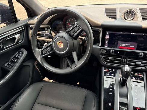 Used 2023 Porsche Macan AWD/4WD image 14