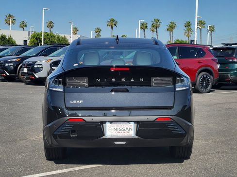 New 2026 Nissan Leaf Platinum+ w/ Illuminated Package FWD image 20