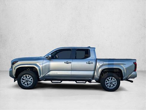 Used 2024 Toyota Tacoma SR5 image 5