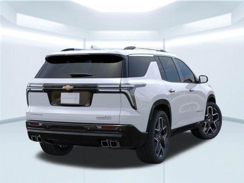 New 2026 Chevrolet Traverse High Country FWD image 7