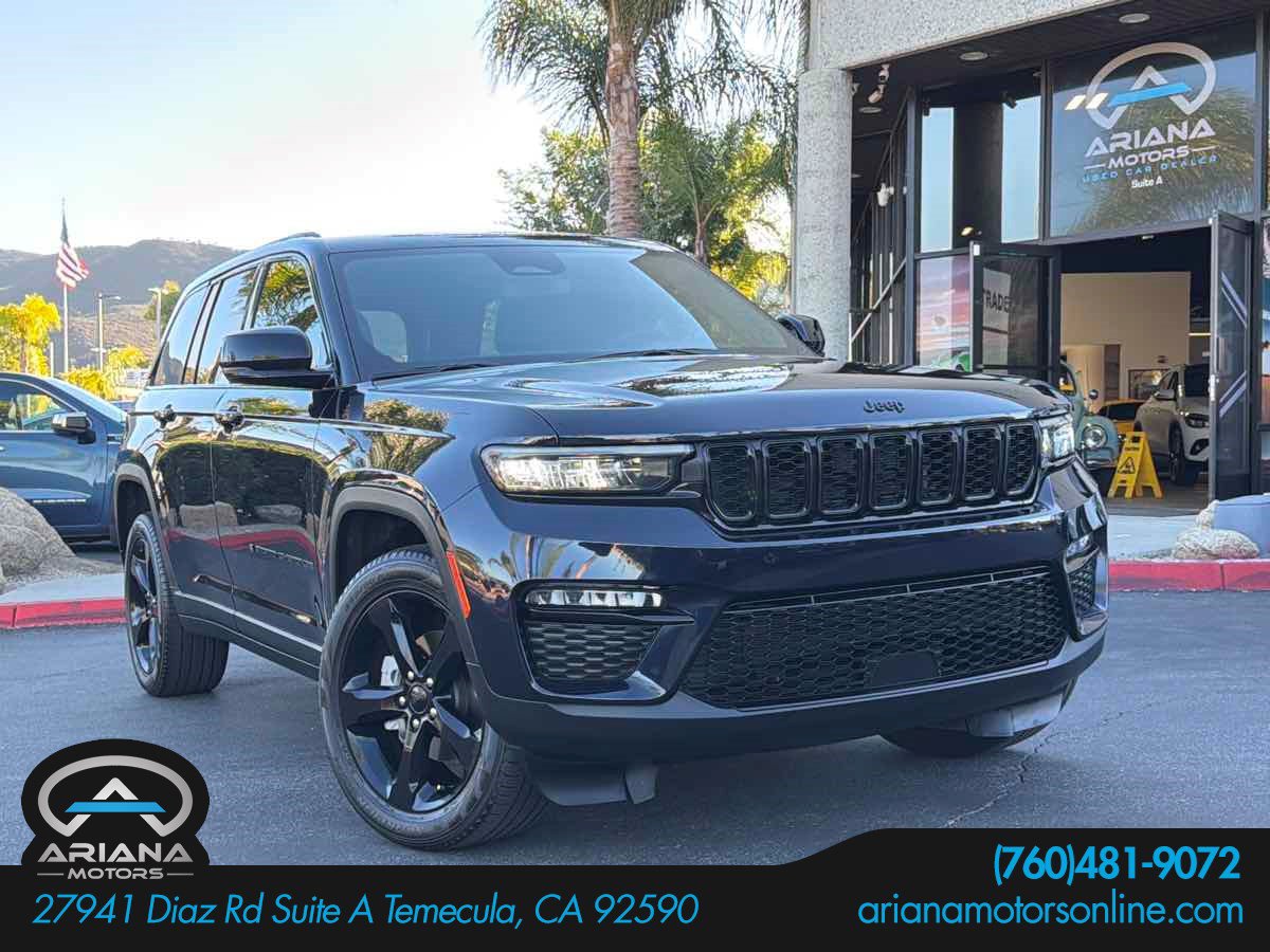 Used 2024 Jeep Grand Cherokee Limited w/ Black Appearance Package RWD image 1