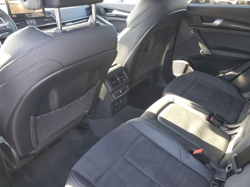 Used 2022 Audi SQ5 Premium Plus w/ Premium Plus Package image 11