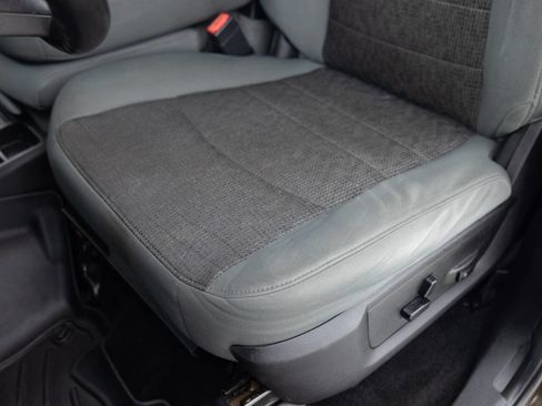 Used 2014 RAM 1500 Big Horn image 25