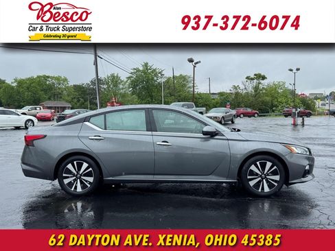 Used 2019 Nissan Altima 2.5 SV FWD image 3