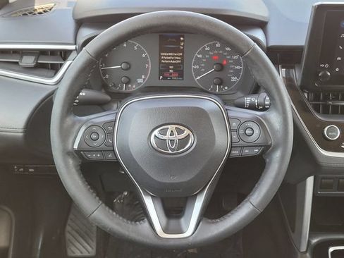 Used 2023 Toyota Corolla Cross LE AWD/4WD image 11