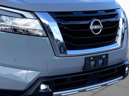 Used 2022 Nissan Pathfinder Platinum AWD/4WD image 28