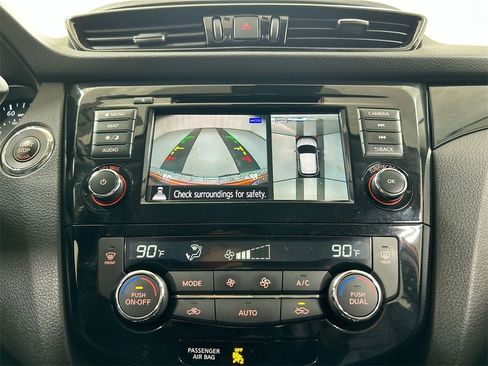 Used 2022 Nissan Rogue Sport SL image 15