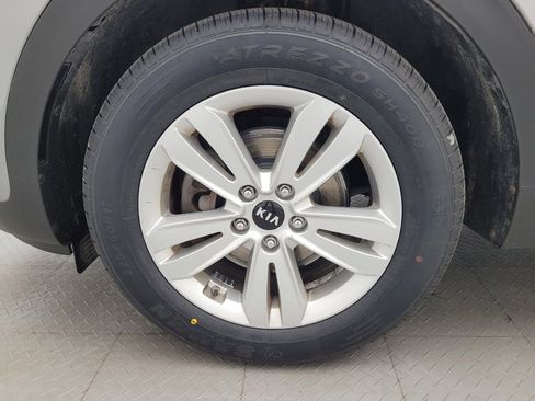 Used 2019 Kia Sportage LX FWD image 31