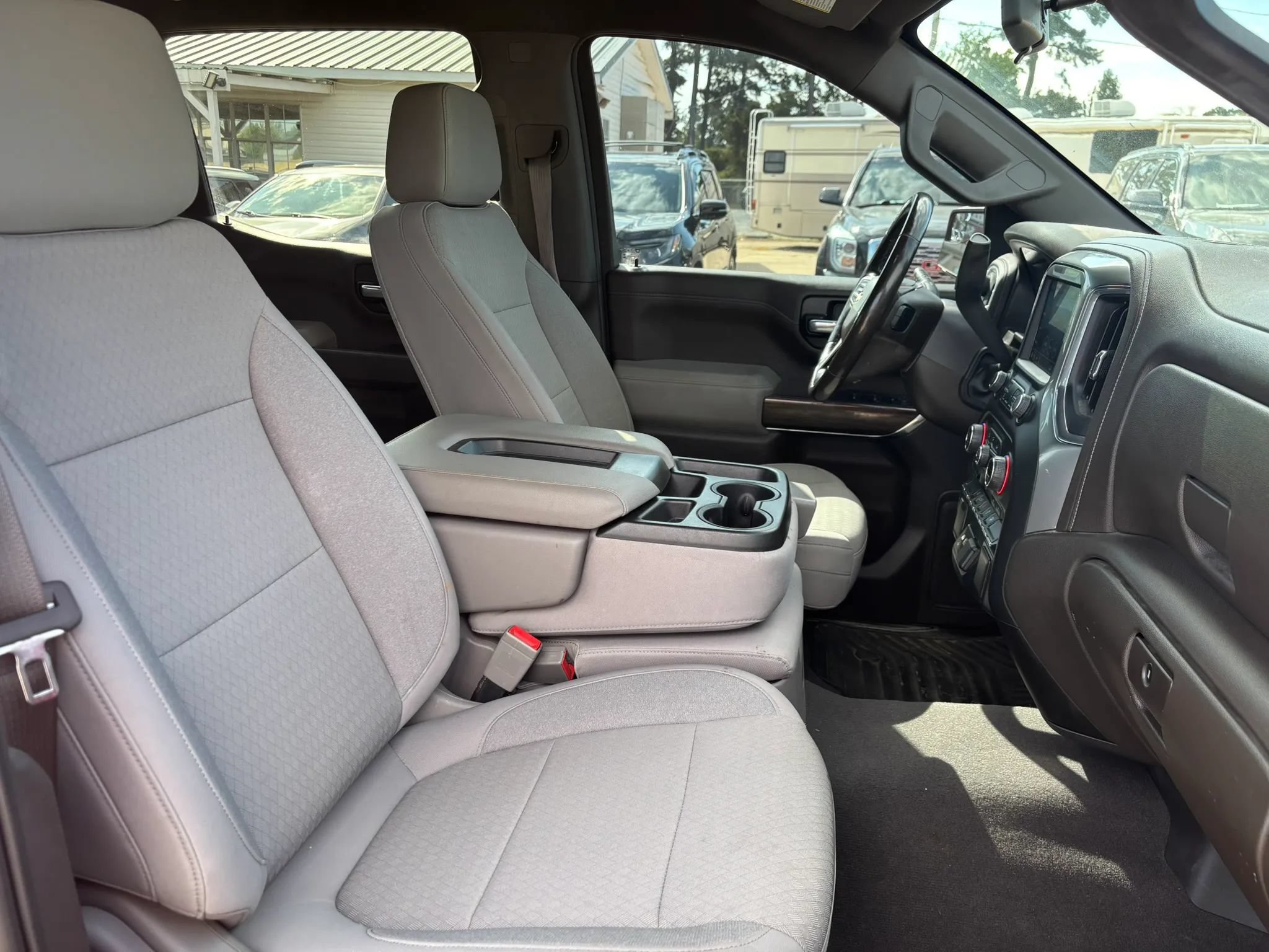 Used 2021 Chevrolet Silverado 1500 LT w/ Bed Protection Package AWD/4WD image 22