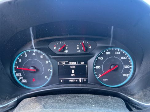 Used 2018 Chevrolet Equinox LT AWD/4WD image 10