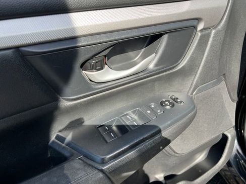 Used 2017 Honda CR-V LX image 32