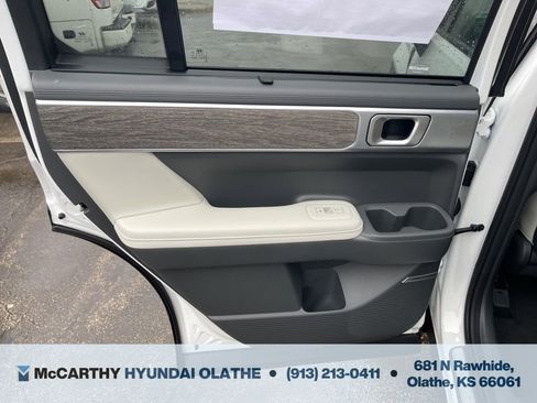 New 2025 Hyundai Santa Fe Calligraphy FWD image 20