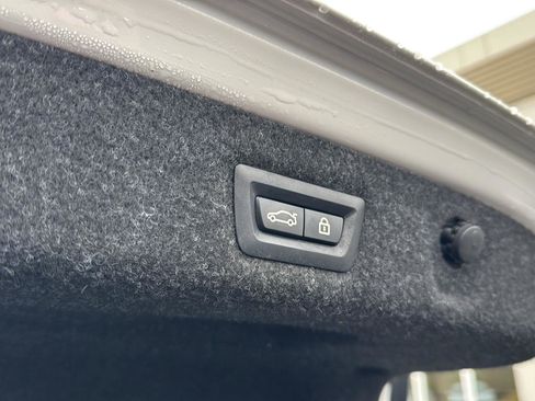 Used 2022 BMW 530i w/ Executive Package image 31