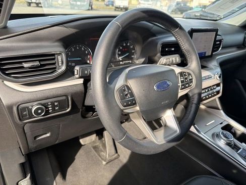 Certified 2024 Ford Explorer XLT w/ Equipment Group 202A image 13