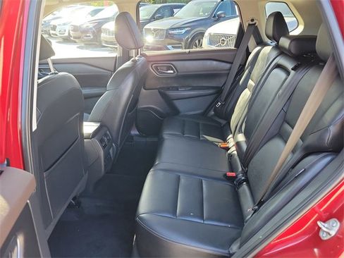 Used 2021 Nissan Rogue SL w/ Premium Package image 16