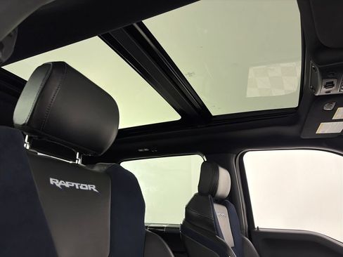Used 2019 Ford F150 Raptor w/ Equipment Group 802A Luxury AWD/4WD image 33