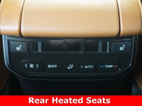 Certified 2025 Toyota Highlander Platinum image 9