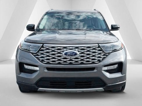 Used 2021 Ford Explorer Platinum w/ Equipment Group 601A AWD/4WD image 2