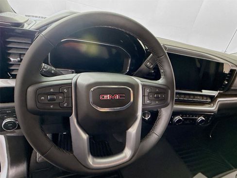 New 2026 GMC Sierra 1500 SLE AWD/4WD image 5