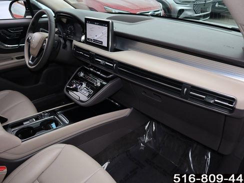 Used 2022 Lincoln Corsair AWD w/ Equipment Group 101A image 21