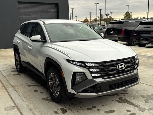 New 2026 Hyundai Tucson Blue SE AWD/4WD image 10