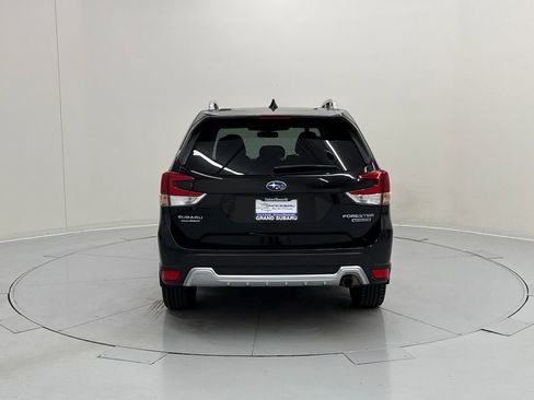 Used 2022 Subaru Forester Touring image 4
