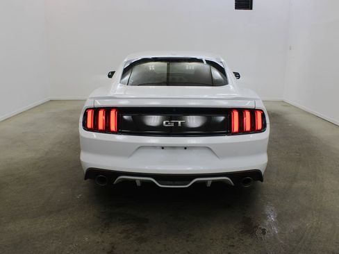 Used 2017 Ford Mustang GT Premium RWD image 4