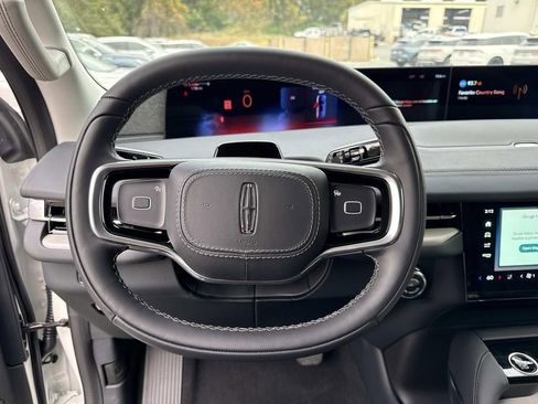 New 2025 Lincoln Navigator Reserve image 29