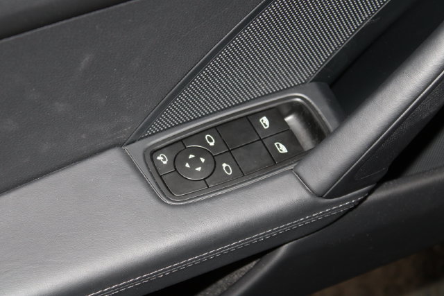 Used 2026 Porsche 911 Carrera T RWD image 13