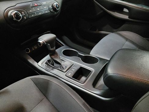 Used 2019 Kia Sorento AWD image 26