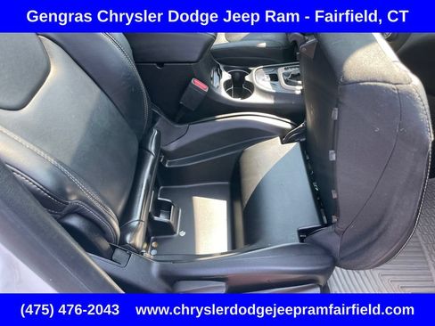 Used 2017 Jeep Cherokee High Altitude AWD/4WD image 18