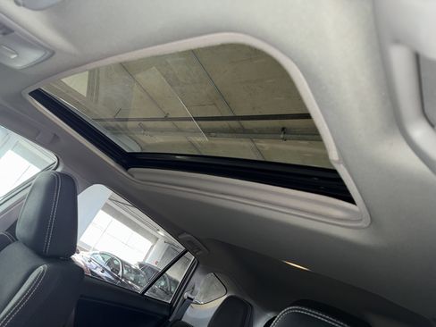 Used 2018 Toyota RAV4 XLE image 30