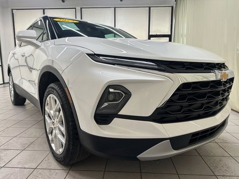 Certified 2024 Chevrolet Blazer LT w/ Convenience Package image 2