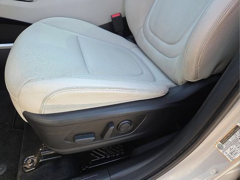 Used 2024 Hyundai Tucson Limited AWD/4WD image 21